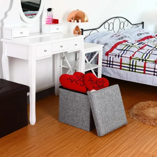 Folding stool with storage Gri