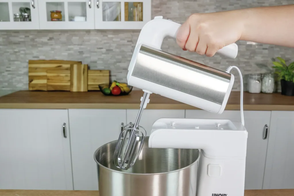 Hand mixer with mixing bowl Hannah