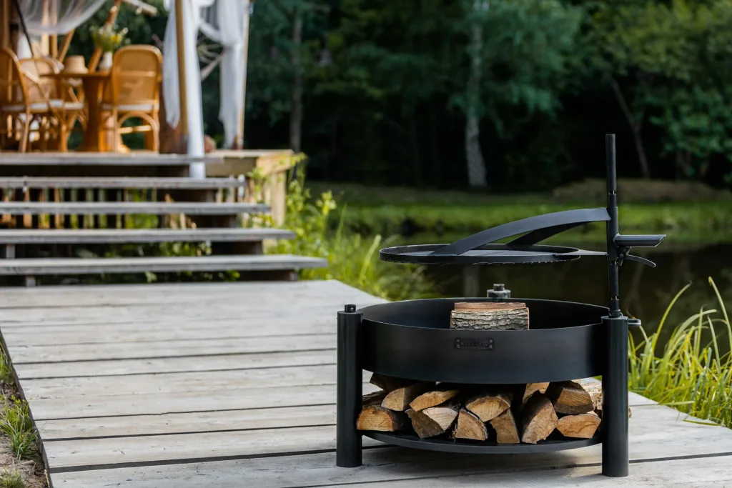 CookKing Vuurkorf Montana X, inclusief houtopslag & accessoires