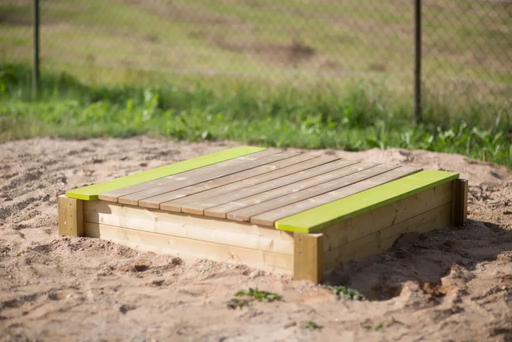 Deluxe Sandpit