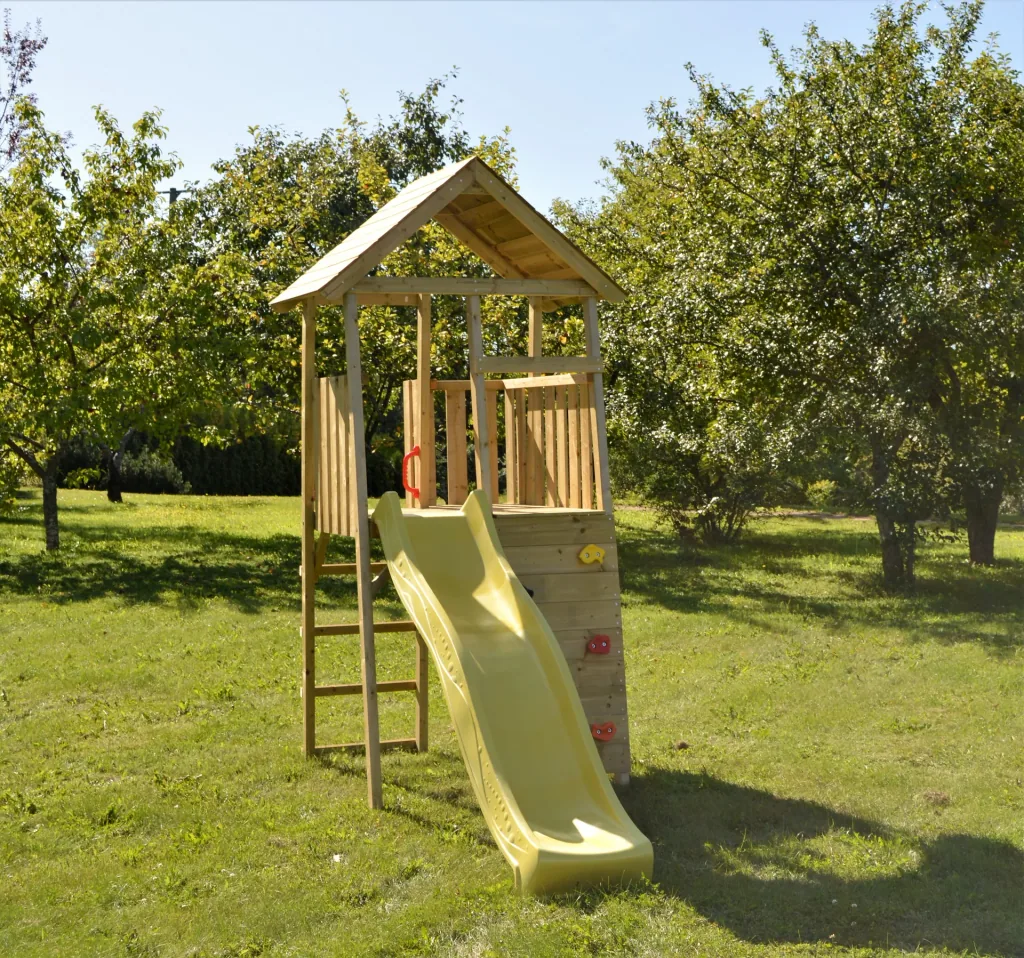 Falcon play tower