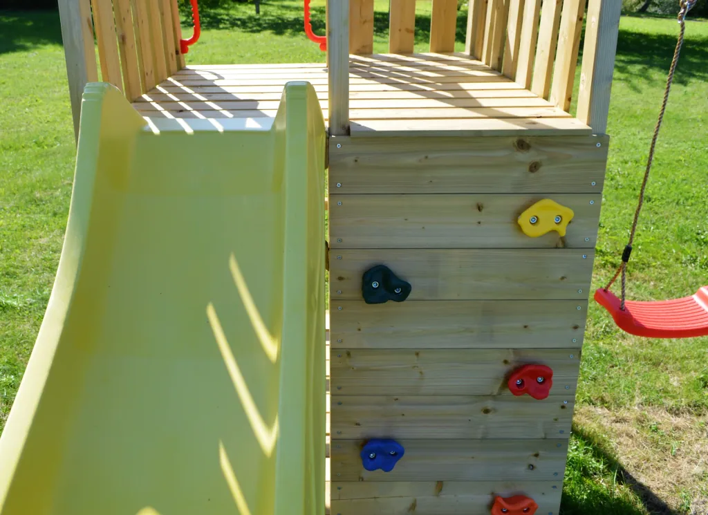 Falcon play tower