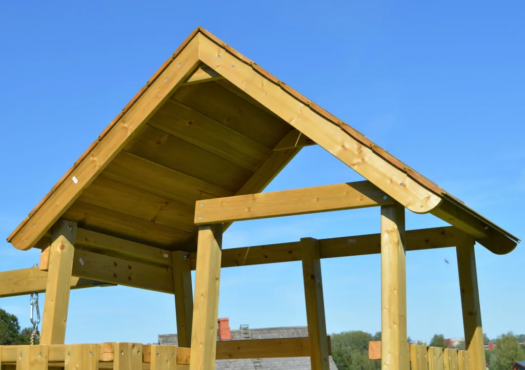 Penguin play tower