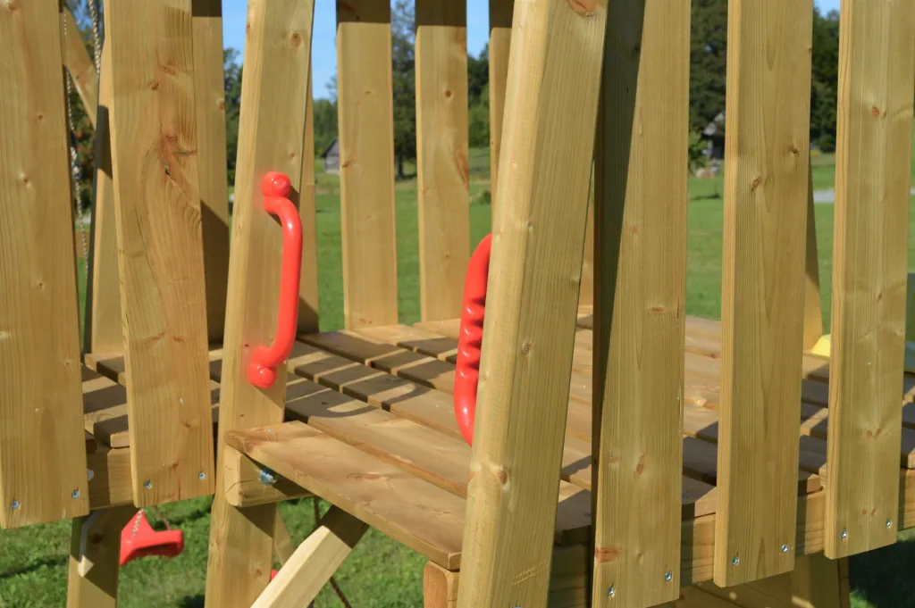 Penguin play tower