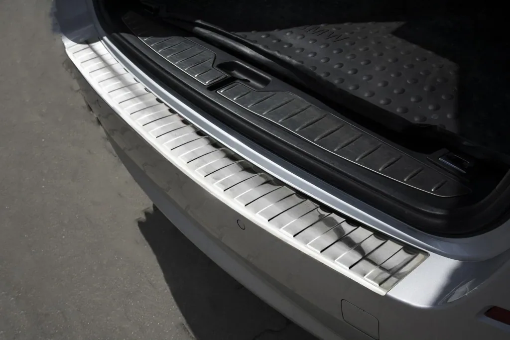Stainless steel loading sill protector for BMW Series 5 F11 Touring+FL, built from 2010-2013, 2013-2017