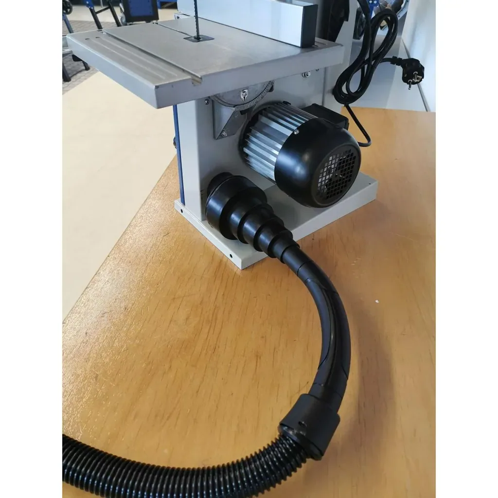 Adapter for extractor hood