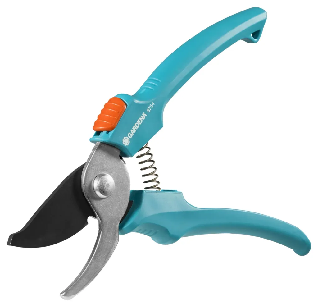 Classic bypass pruning shears, maximum cutting thickness 18 mm