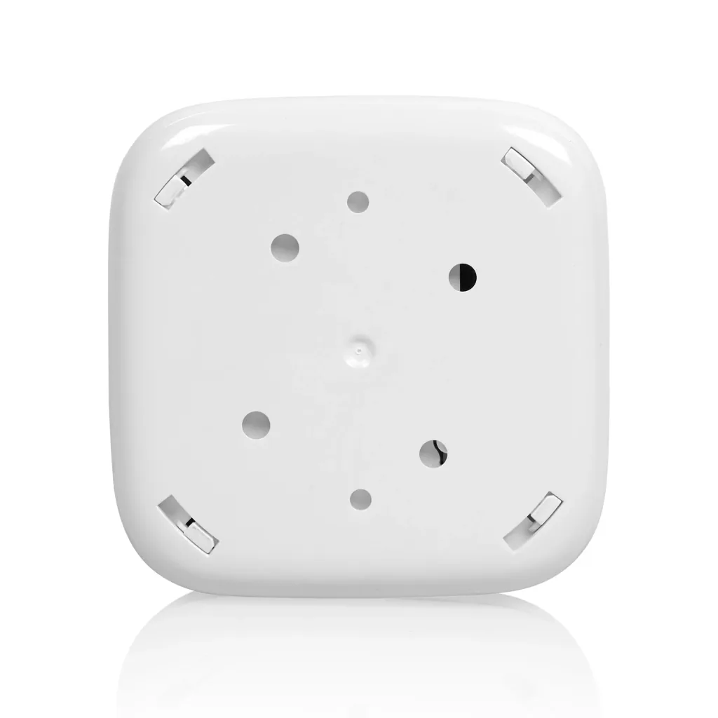 WiFi smoke detector with Connected-at-Home app support