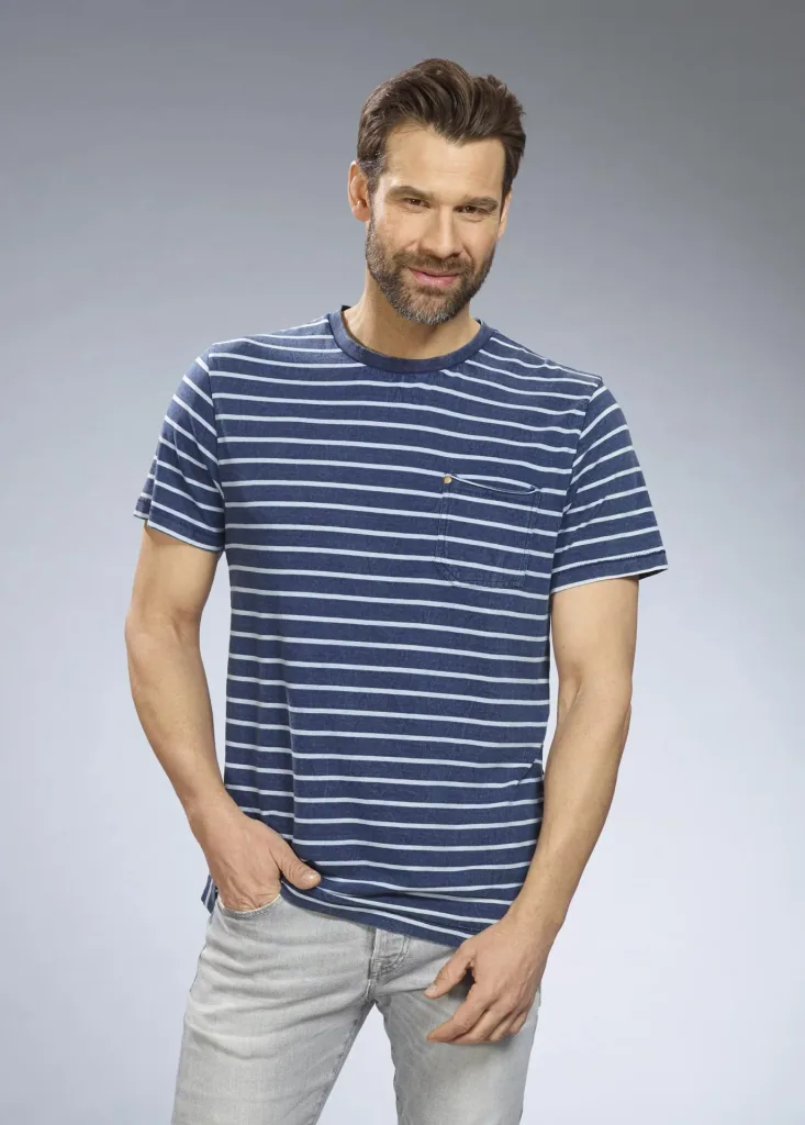 T-shirt, blue striped, size M