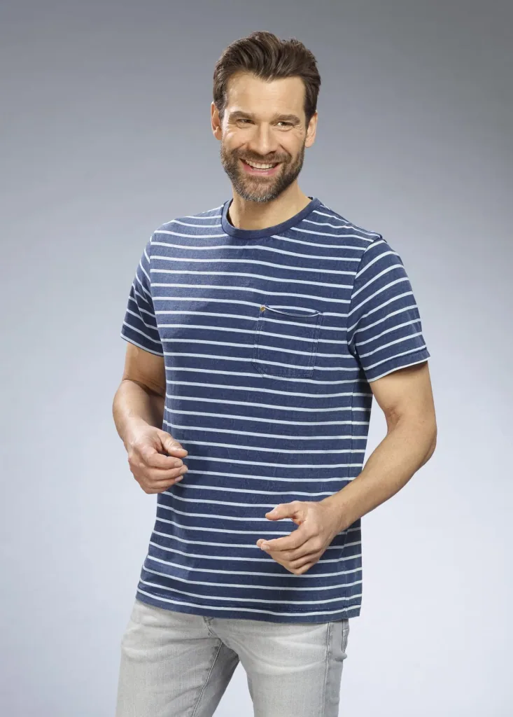 T-shirt, blue striped, size M