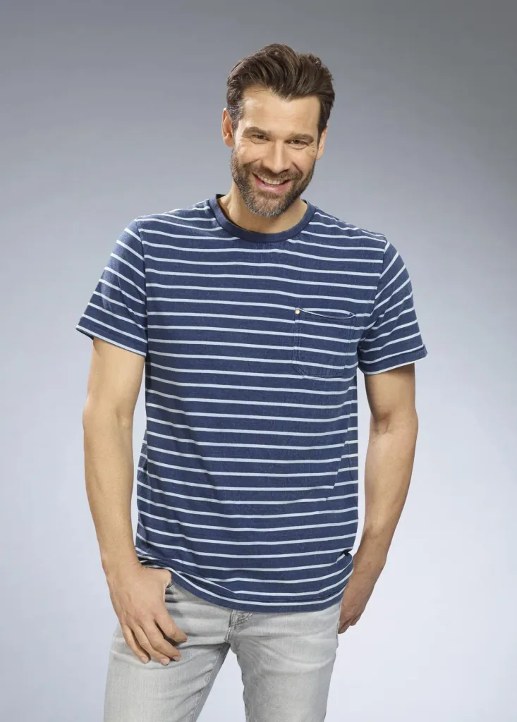 T-shirt, blue striped, size M