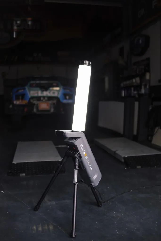 Maxxpack 18V hybride LED-werklamp 360° met statief (zonder accu en lader)