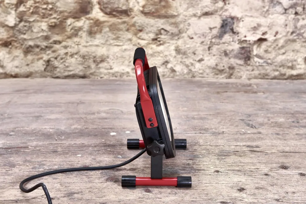 Flat LED construction spotlight with 38 watts