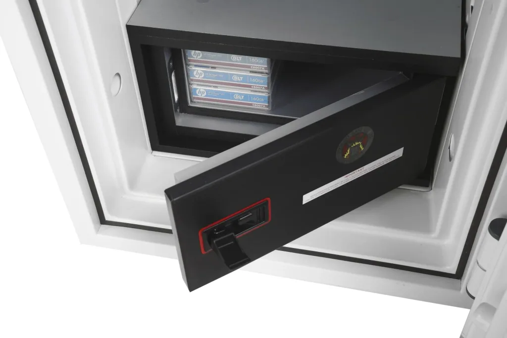 Datacombi data protection safe size 4 with electronic lock