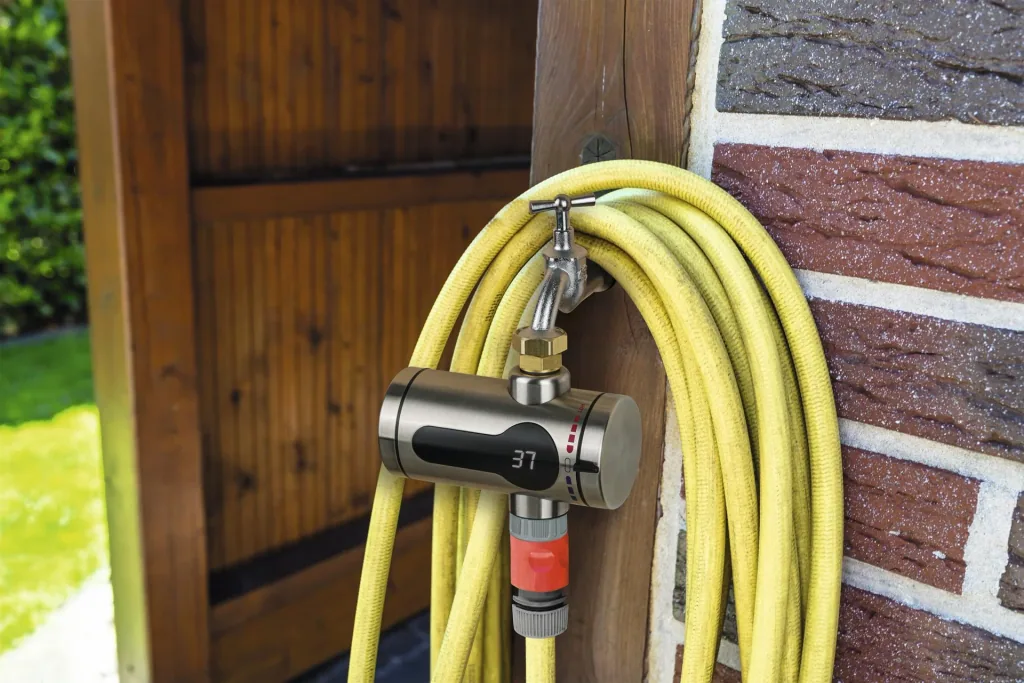 Instantaneous water heater, compact, 3300 watts