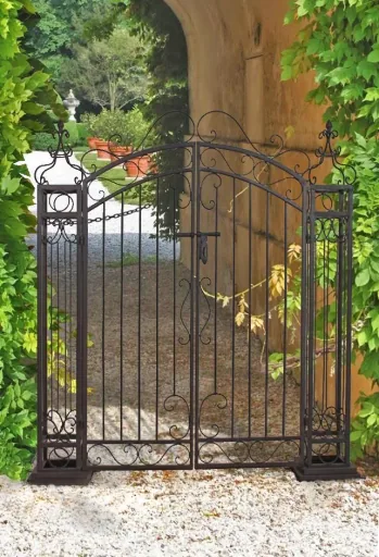 Gate "Galeras"