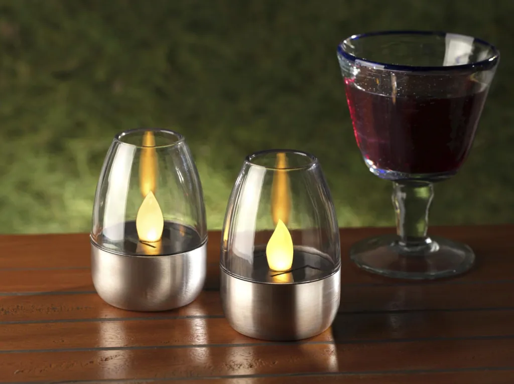 Solar candles with LED flickering light, set of 2