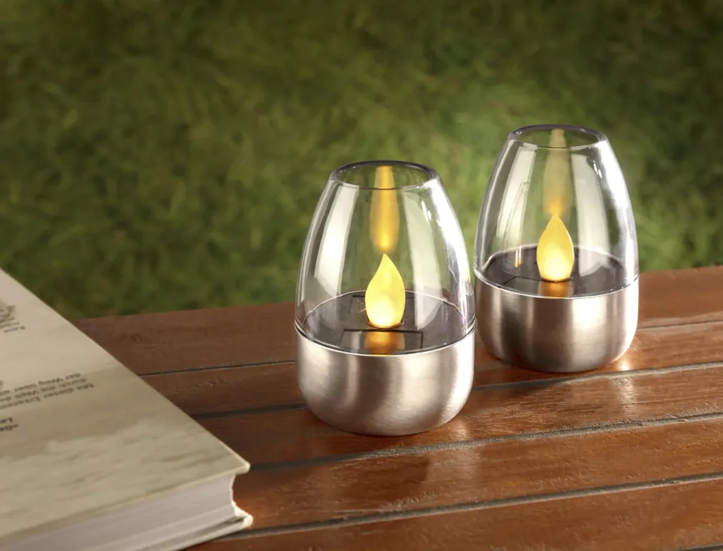 Solar candles with LED flickering light, set of 2
