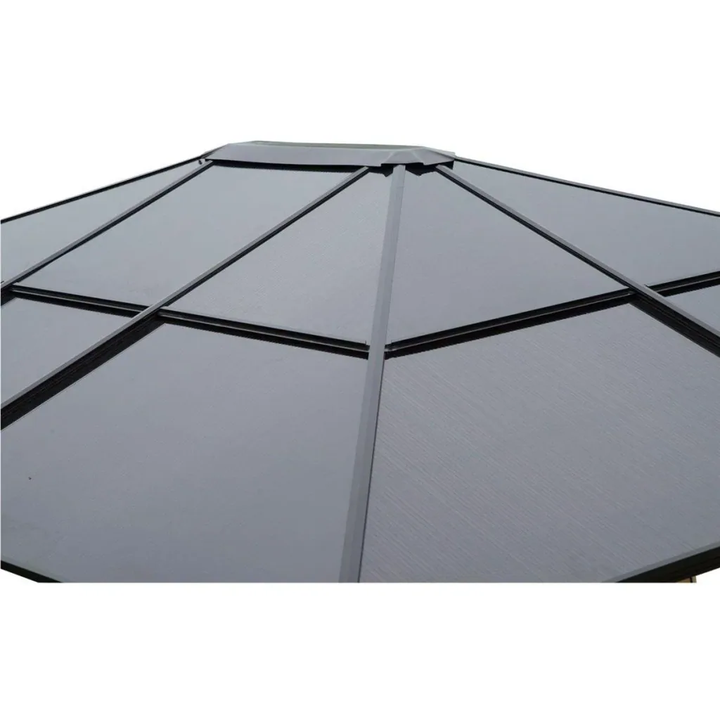 Garden tent with translucent roof