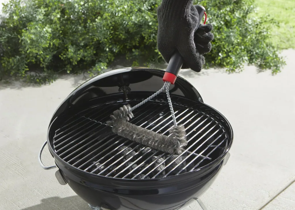 Three-sided grill brush, 30 cm