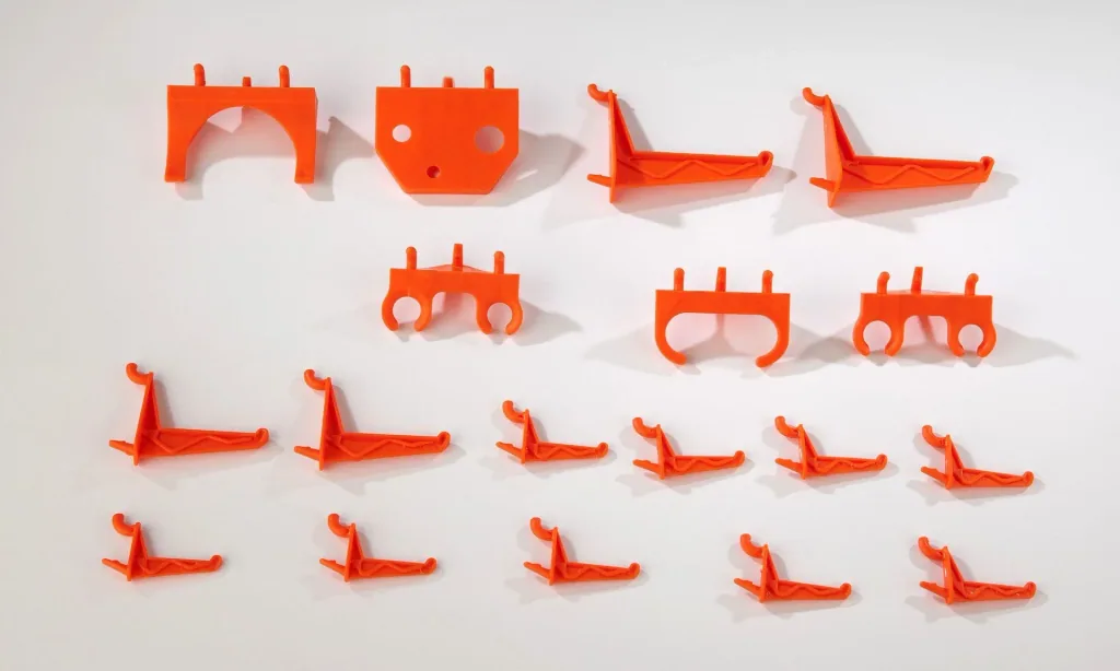 Plastic tool wall