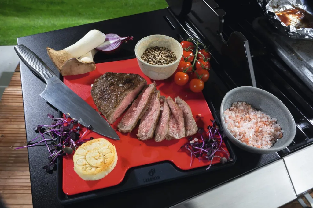 Silicone mat with cutting board
