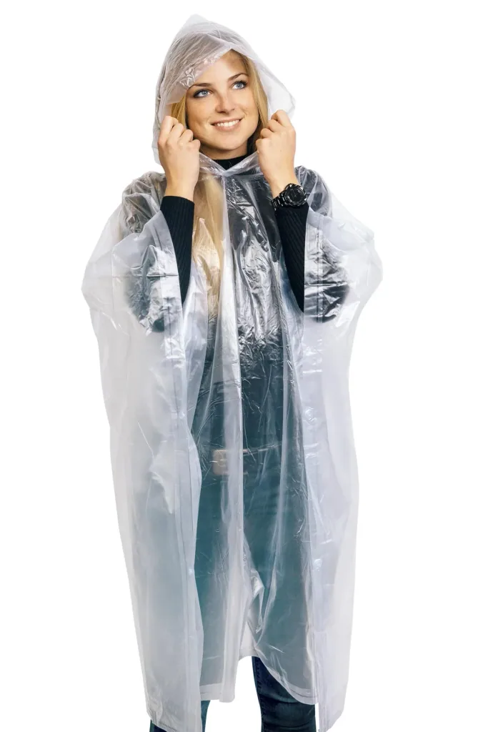 Rain poncho in one size, waterproof, with snap fasteners, color transparent