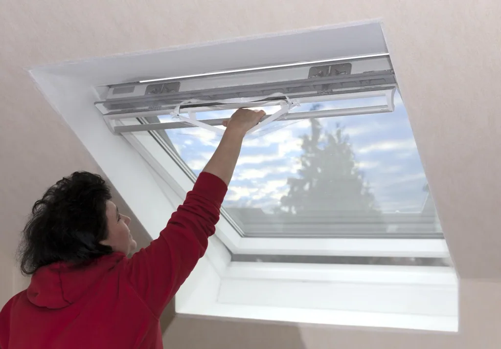 Fly screen for roof windows, white, 2 pieces