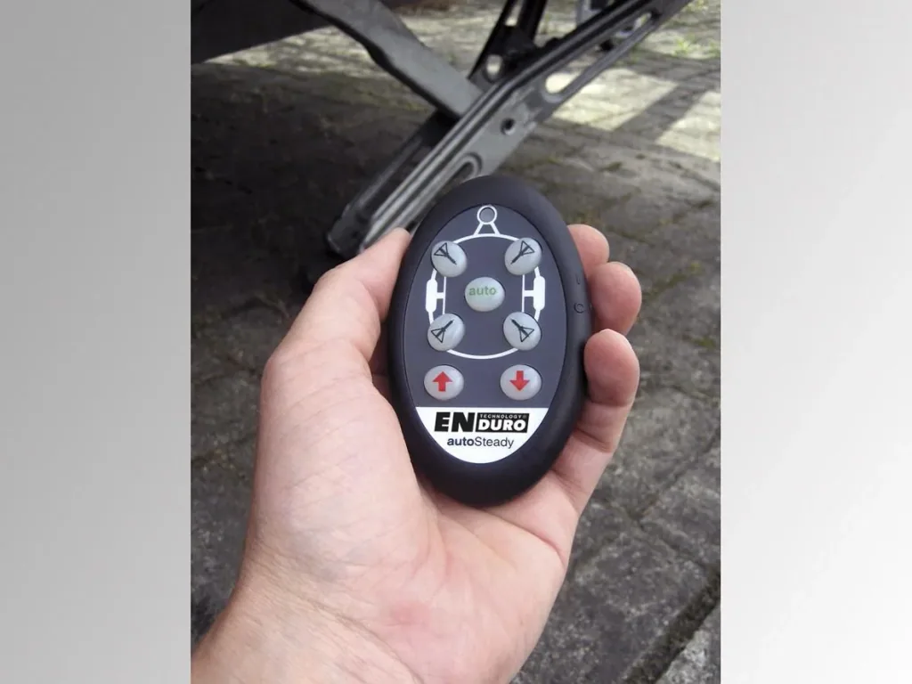 autoSteady - Electronic conversion kit for caravan supports
