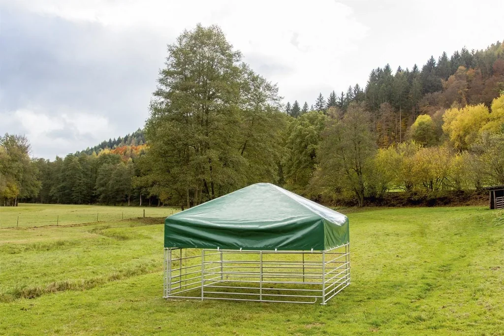 Pasture shelter for sheep, 2.75 x 2.75 m
