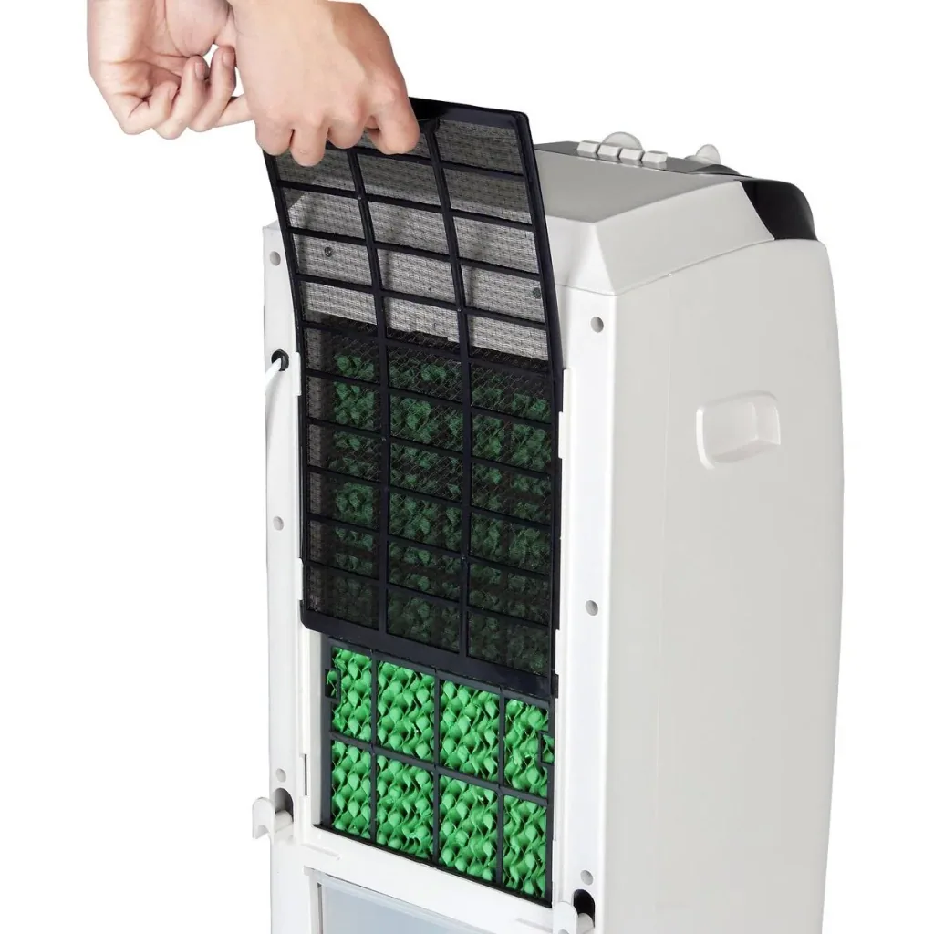 Mobile air conditioner white/black 5L including timer, remote control & 2 cooling elements