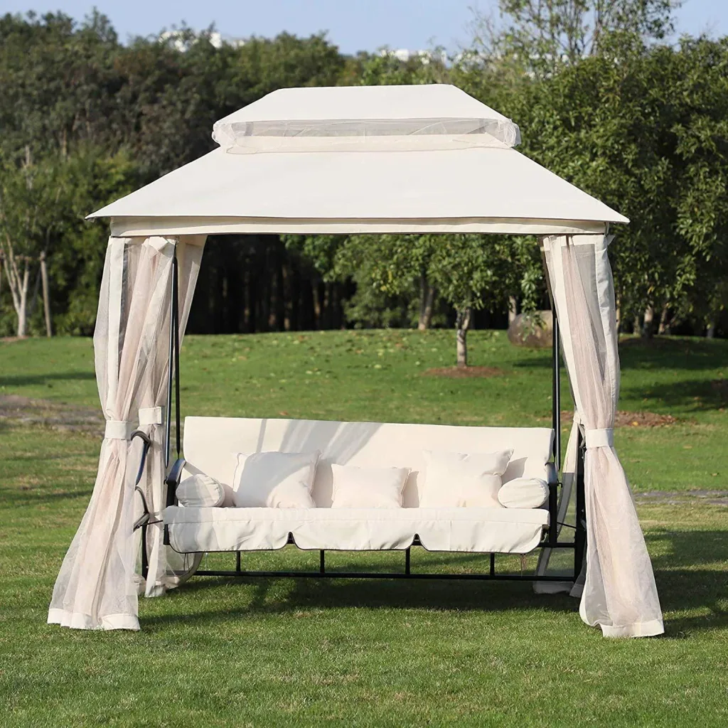 Hollywood swing with side walls