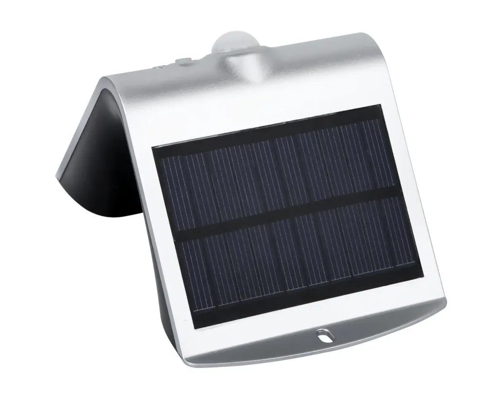Solar wall and fence light
