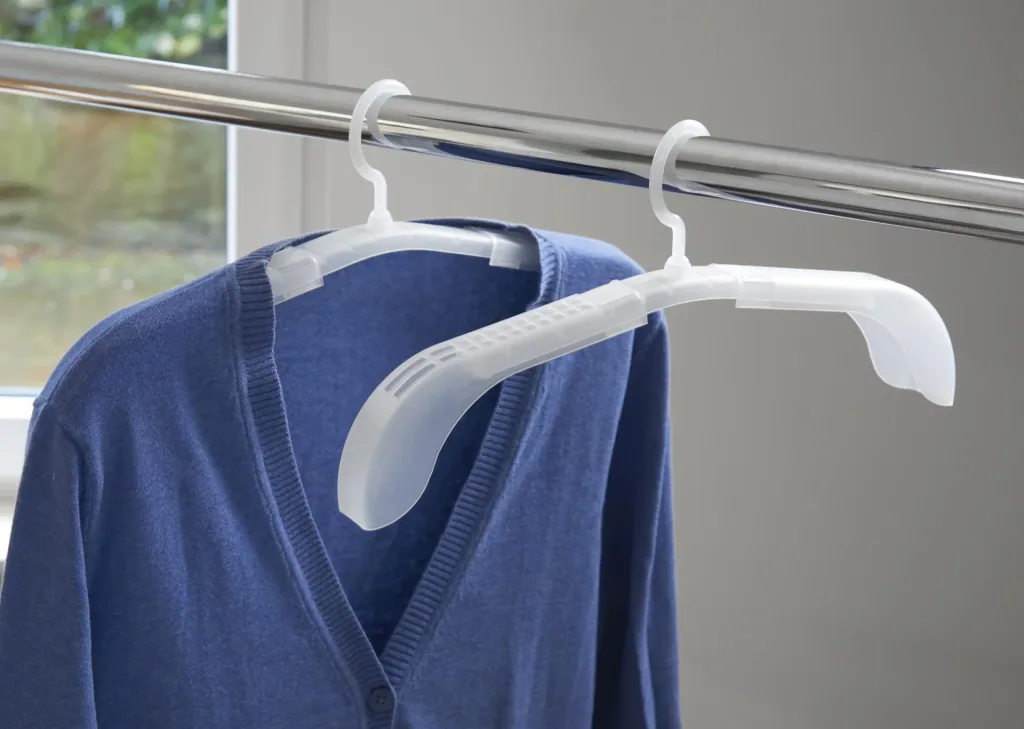 Extendable coat hanger, set of 6, extendable 37.5 - 51.5 x 4 cm