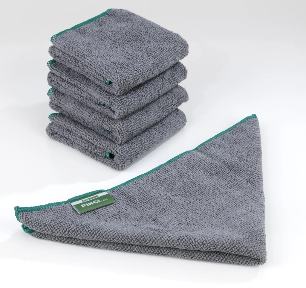 PREMIUM TOWER BOX microfiber cloths, box of 3