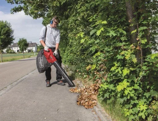 3-in-1 leaf blower LB2600E, 2600W - blowing, mulching and vacuuming - 45 liters