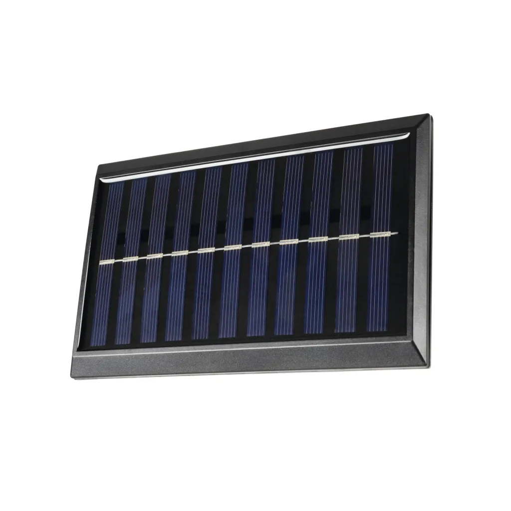 LED solar spotlight with motion detector, 400 lumens