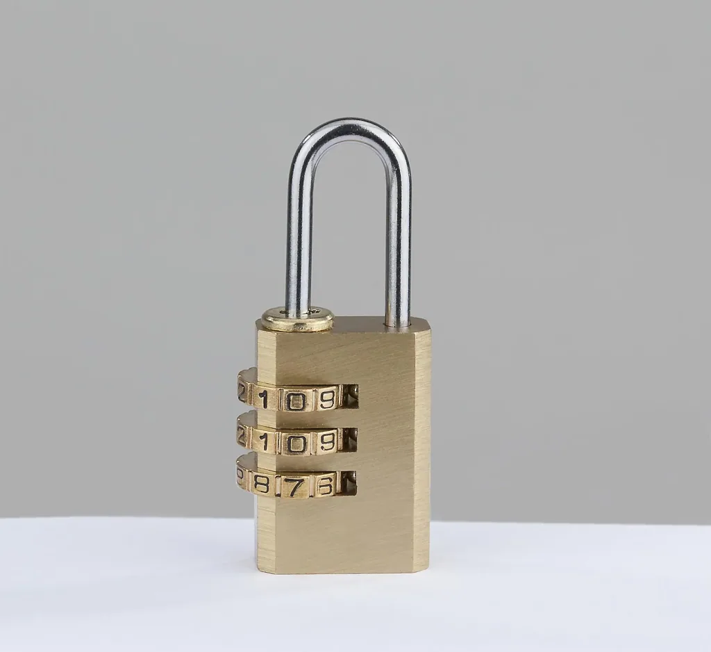 4-piece lock set *Free*