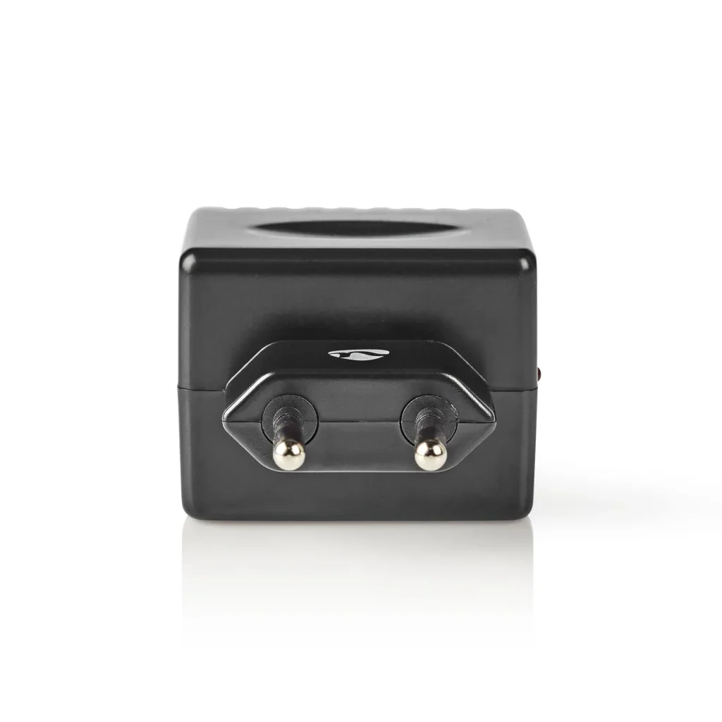 Voltage converter 230 volts to 12 volts