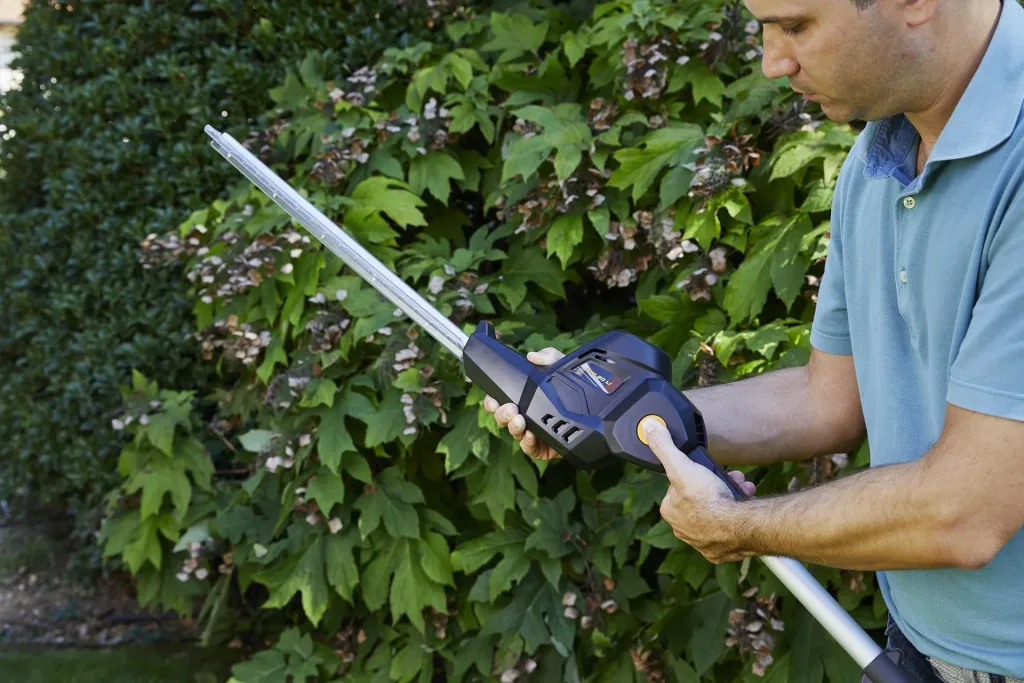 Cordless multi-tool "AMT 20 Li", with battery and charger