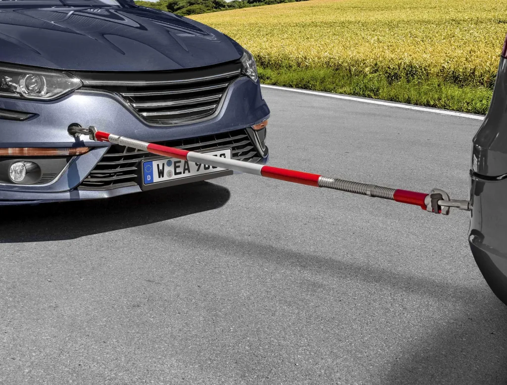 Safety tow bar "easy-clap", foldable