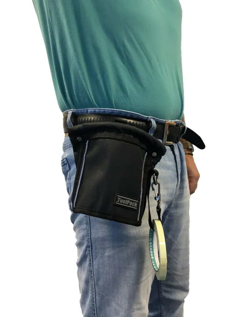 Self-closing tool bag "Budge"
