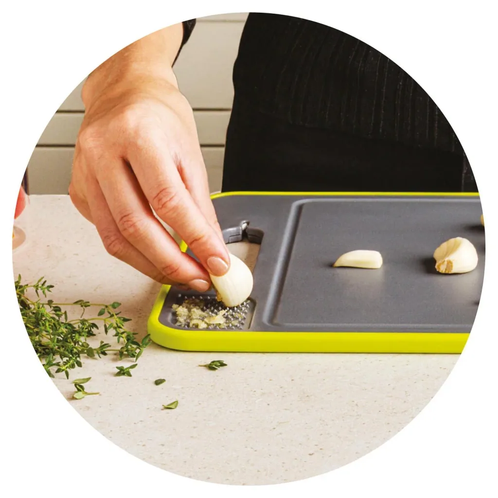 4-in-1 defrosting cutting board Livington Frost Away