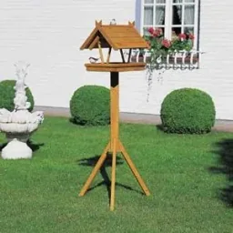 Stand for birdhouses
