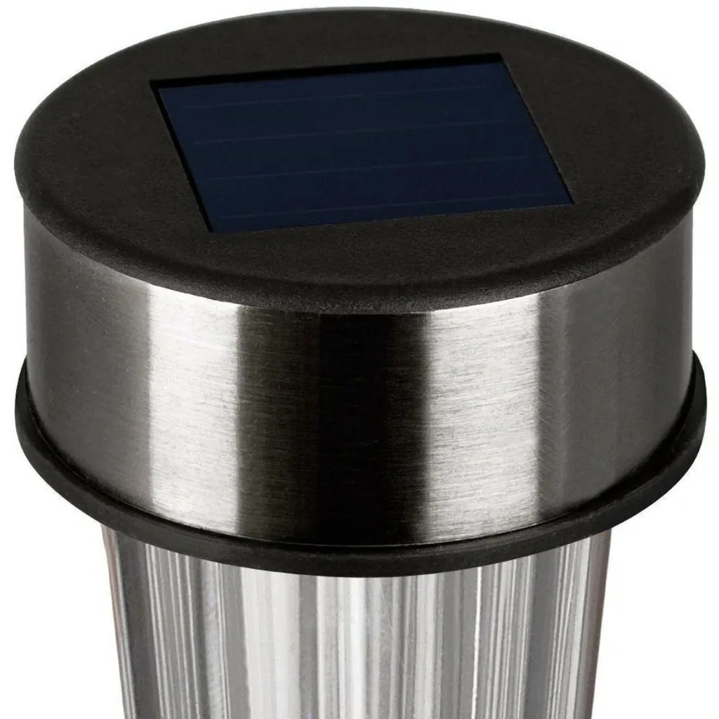 Solar garden light with LED