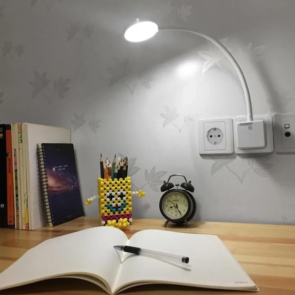 LED wall light Iys White