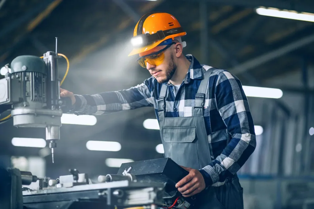 High-quality headlamp with hand gesture control