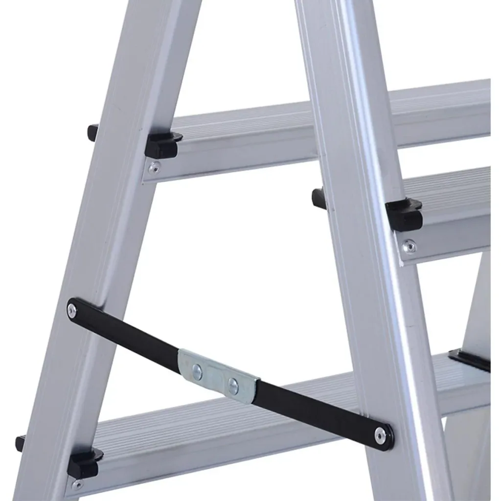 Stepladder with 4 steps silver