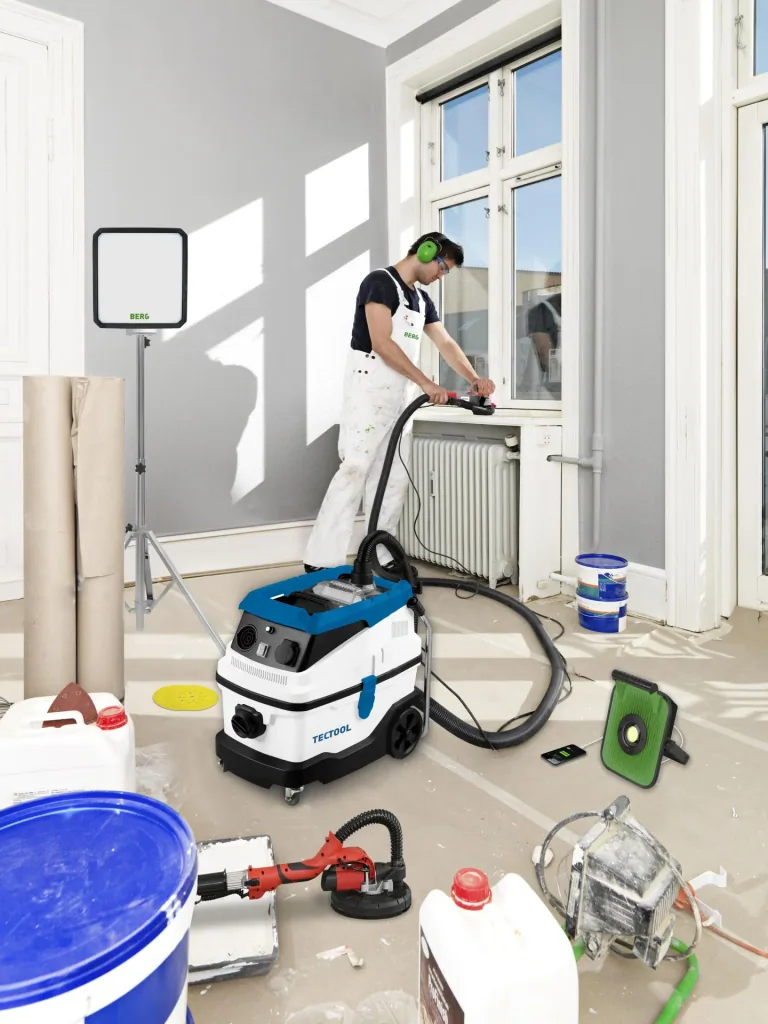 Wet and dry vacuum cleaner NTS 30, 30 liters