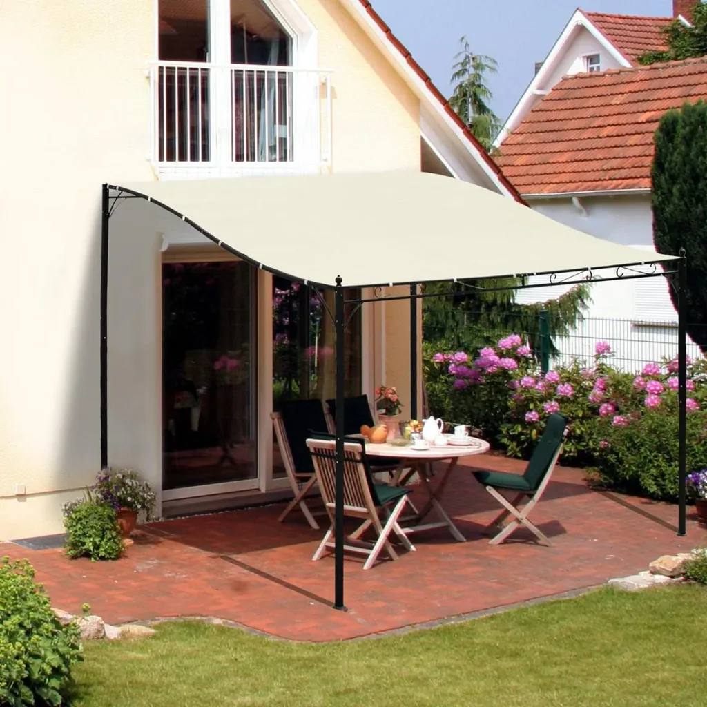 Curved patio roof in cream white/black